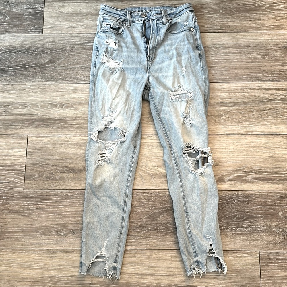 Size 2 short American eagle highest rise mom Jean distressed